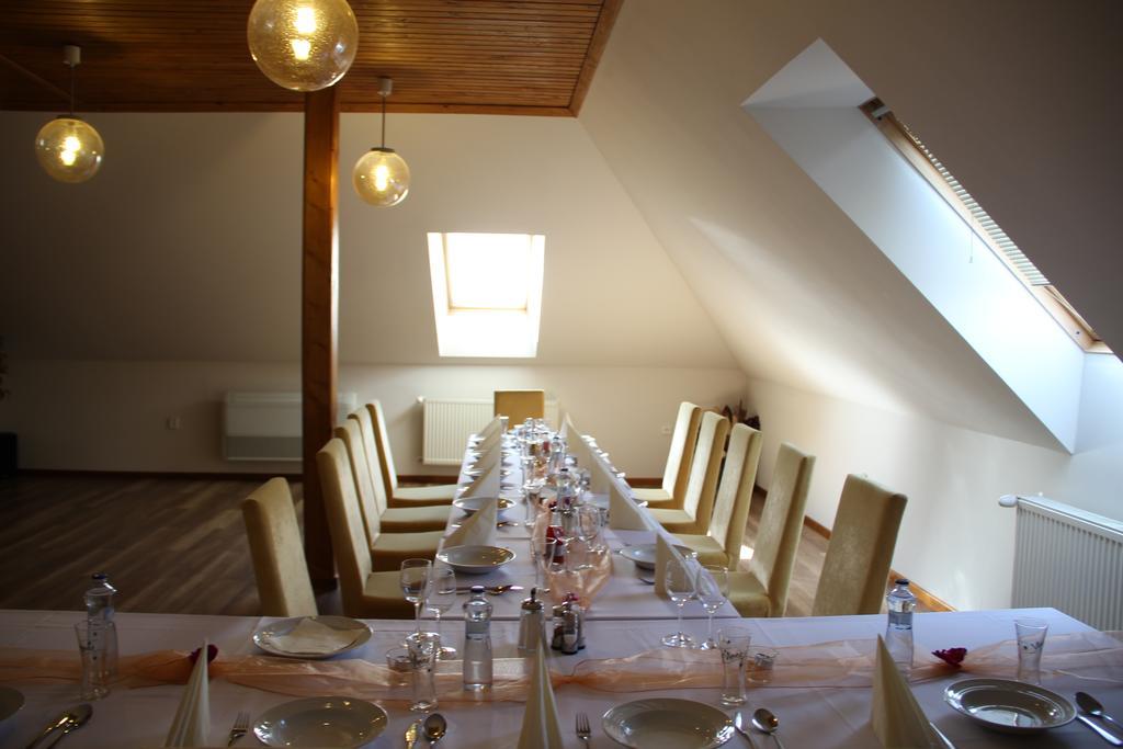 Гостьовий будинок Sabbia Ristorante - Restauracia A Пр'євідза
